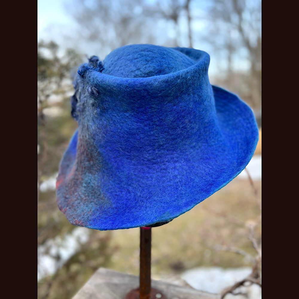 Felted top hat with curls 23” 1/2 medium