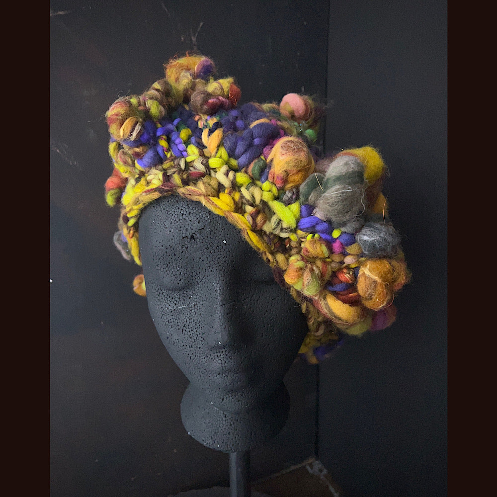 Woven beret size medium 23.5” stretch