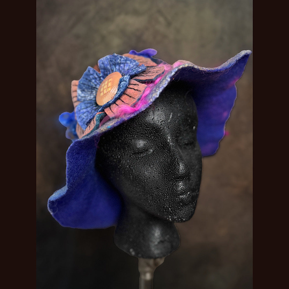 Handmade wool Felted hat 23.5” medium