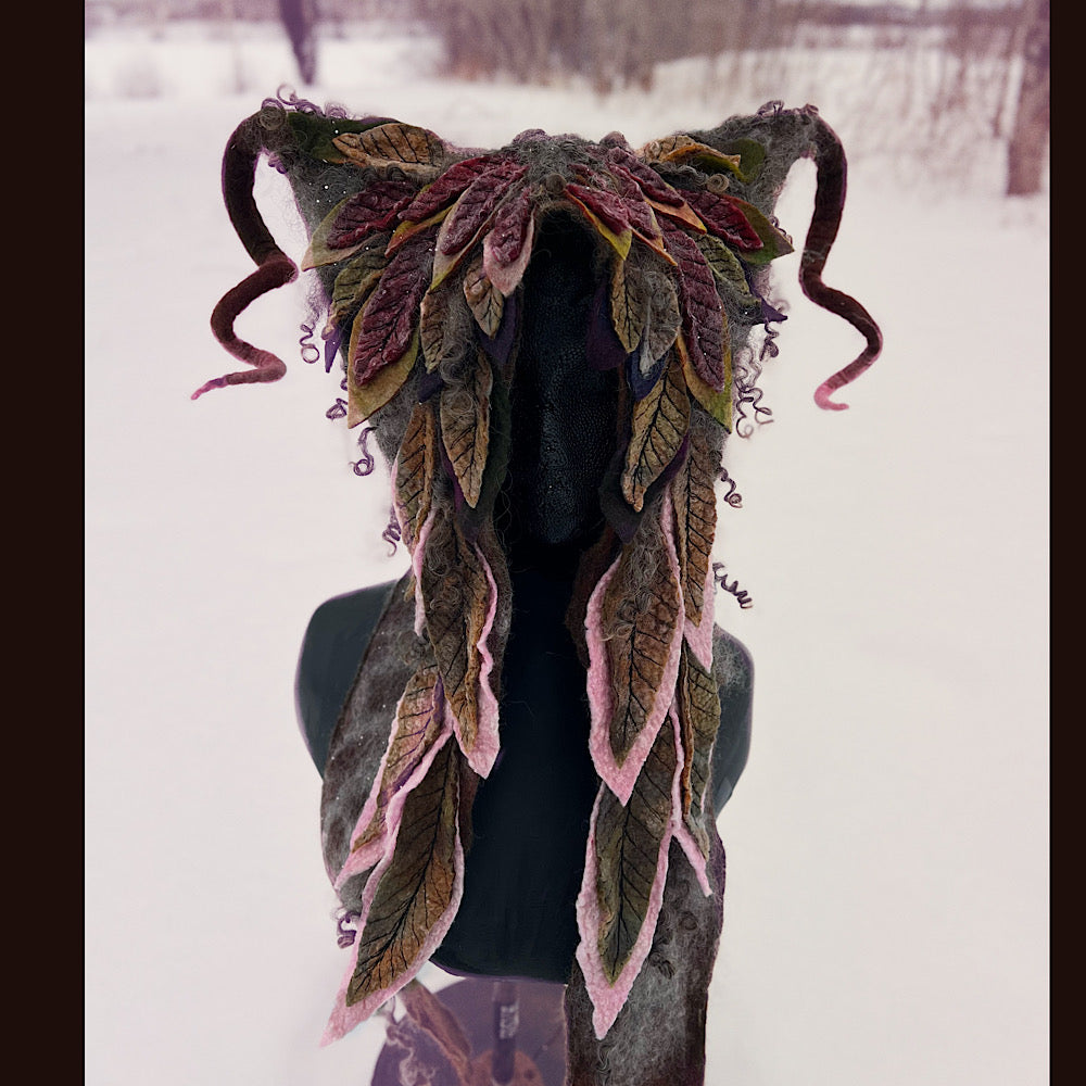 L’esprit des bois felted hood size 24” large