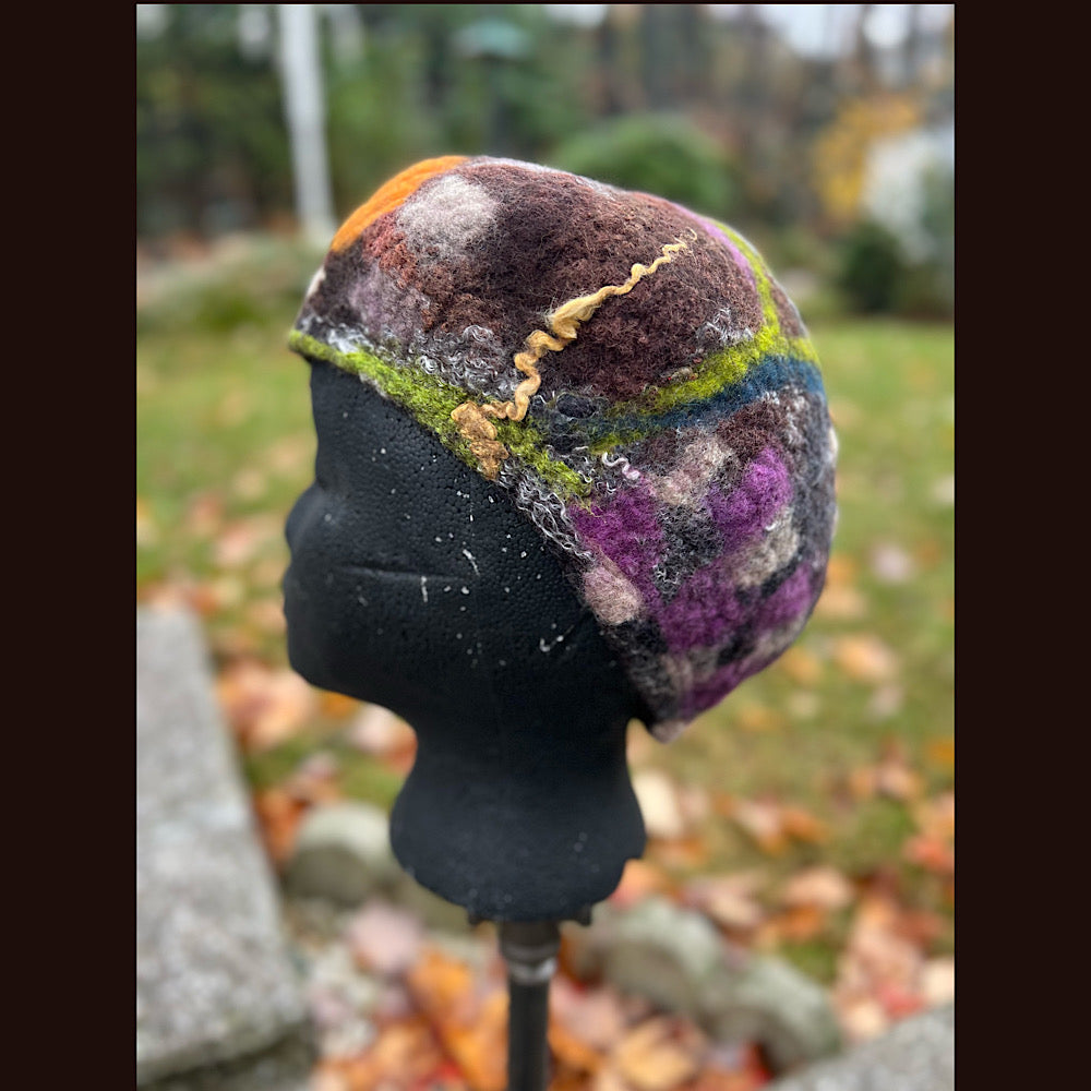 Felted hat beret size medium 23”
