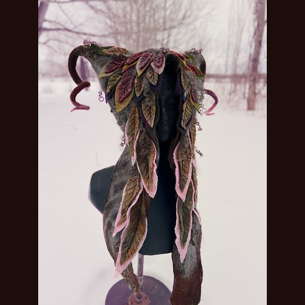 L’esprit des bois felted hood size 24” large