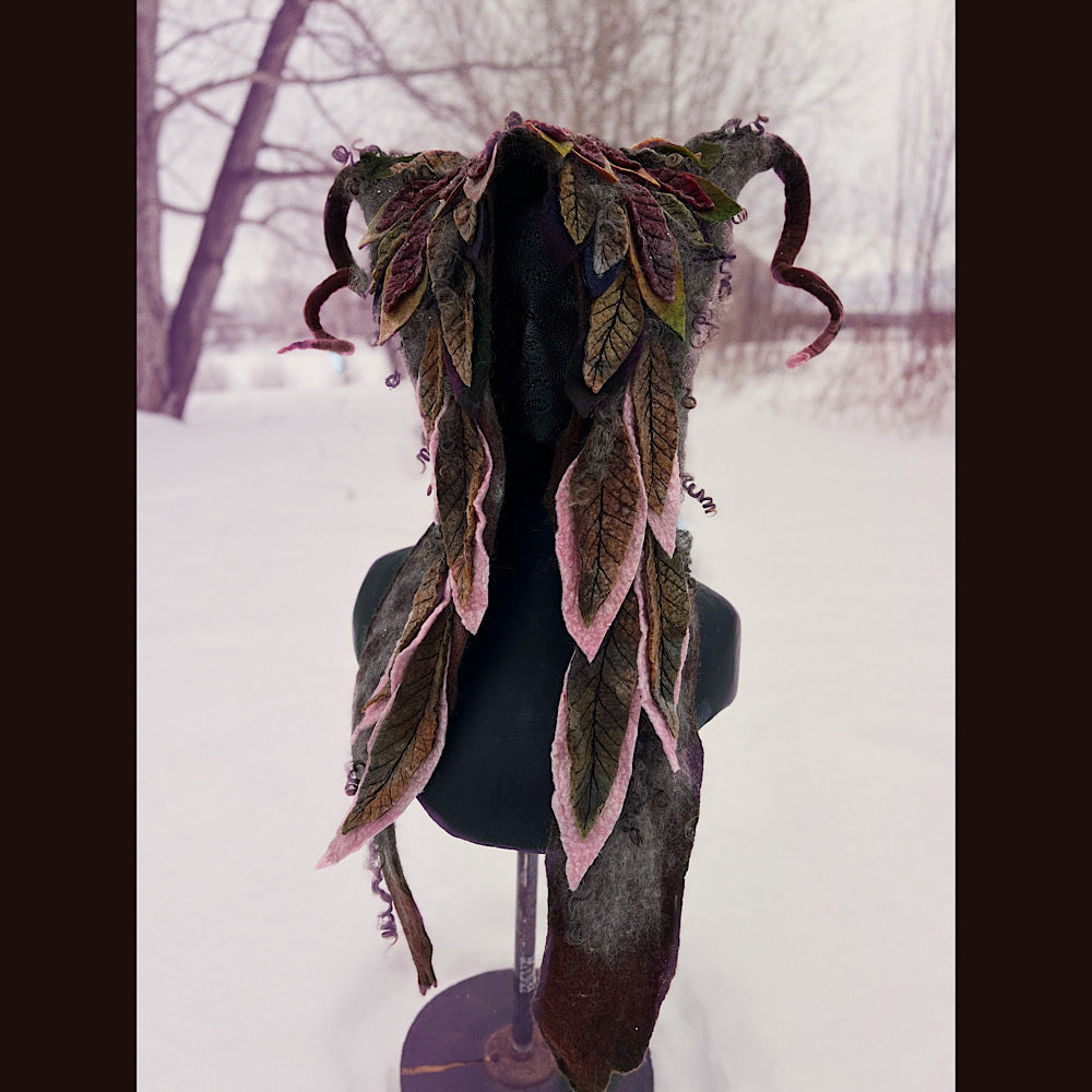 L’esprit des bois felted hood size 24” large