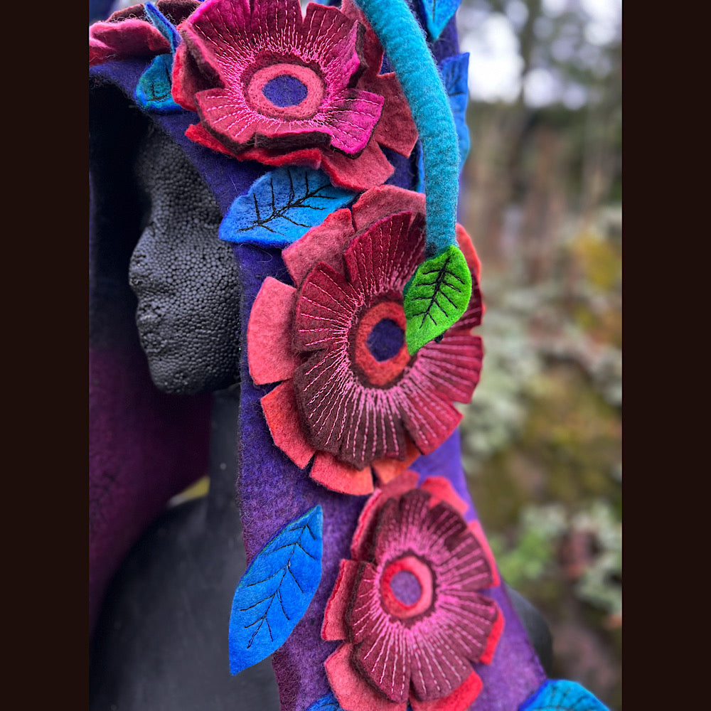 L’esprit des bois felted hood size medium