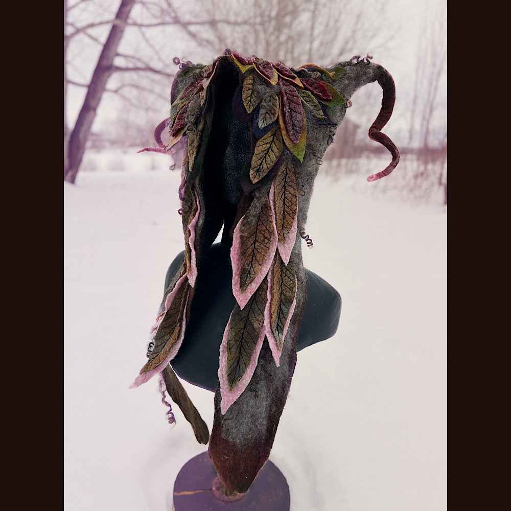 L’esprit des bois felted hood size 24” large