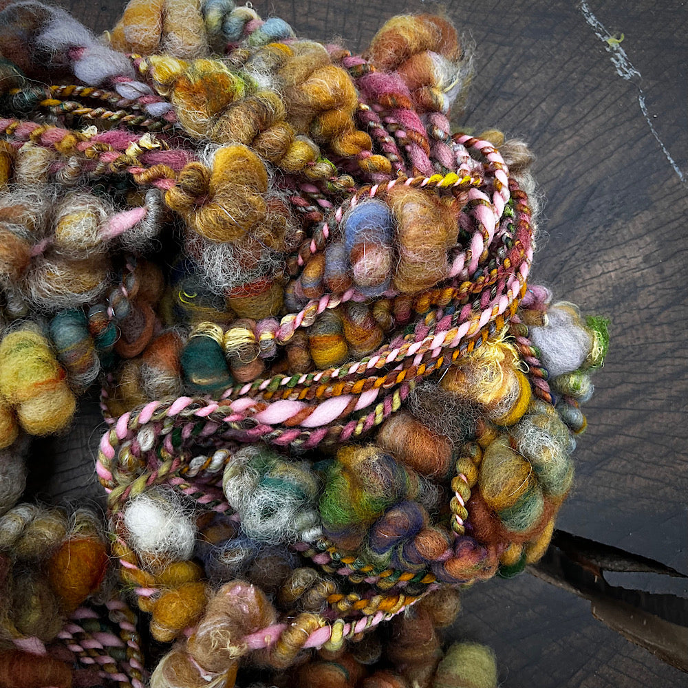 Beehives Art yarn STOCK