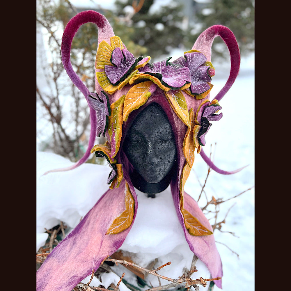 L’esprit des bois felted hood size 24” large