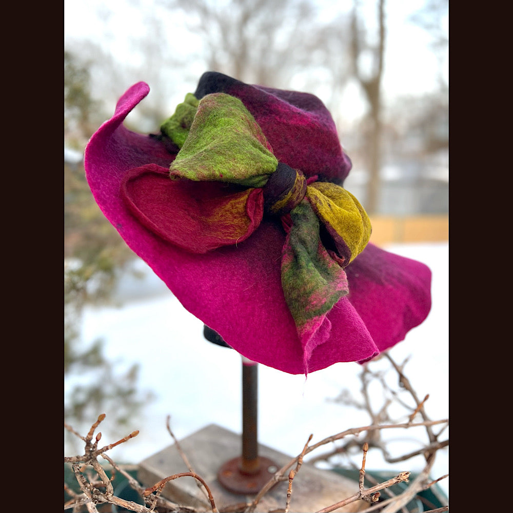 Felted top hat with bow 23” medium