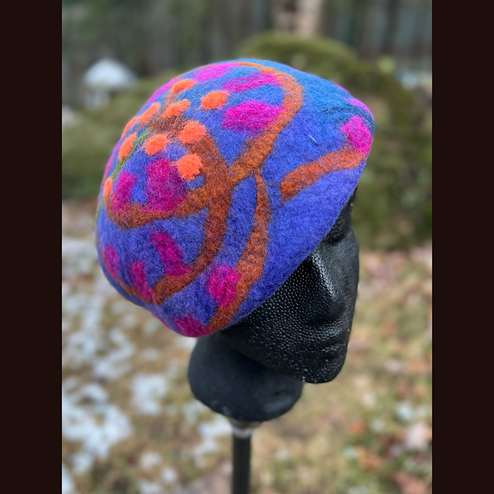 Felted beret medium