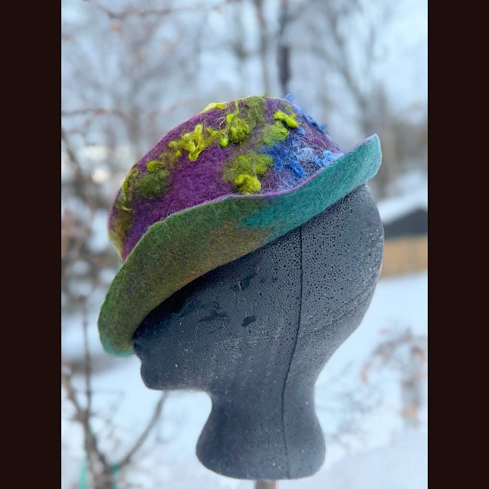 Handmade wool Felted hat 23” small medium