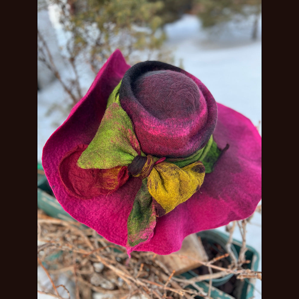 Felted top hat with bow 23” medium
