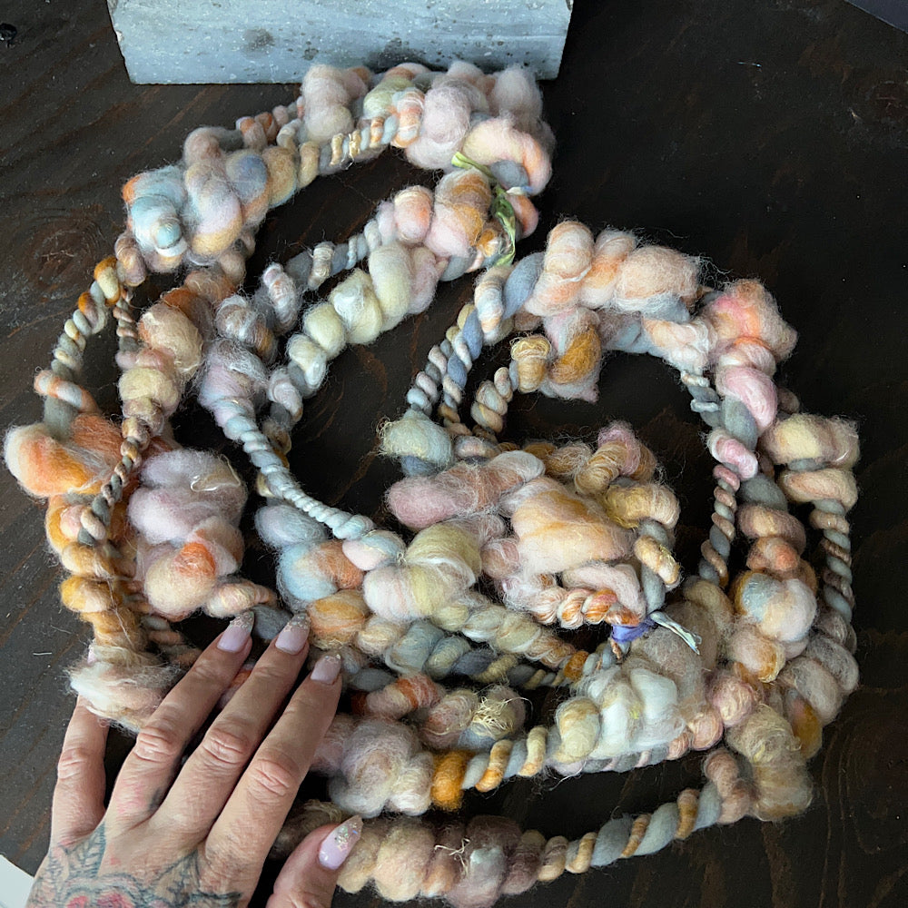 Jumbo spiral yarn for weaving