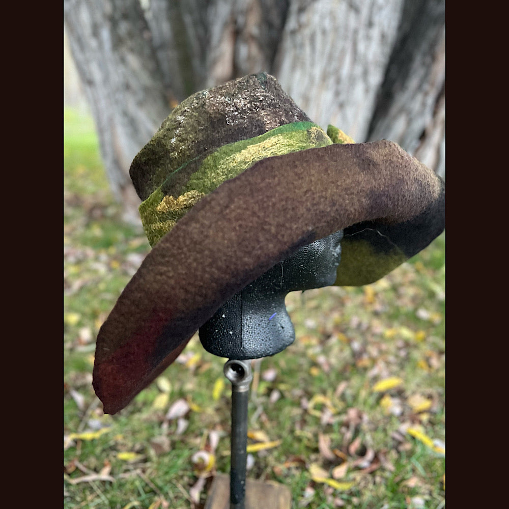 Felted top hat with bow 23” medium