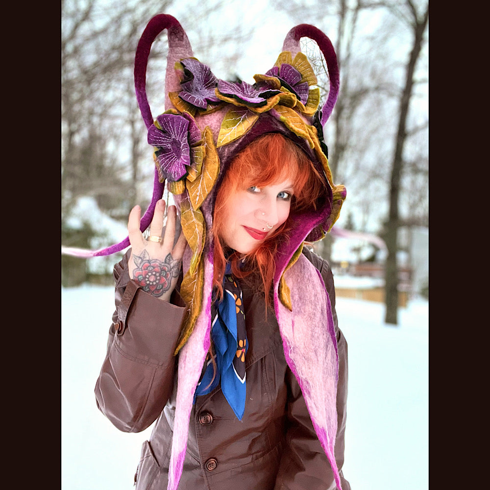 L’esprit des bois felted hood size 24” large