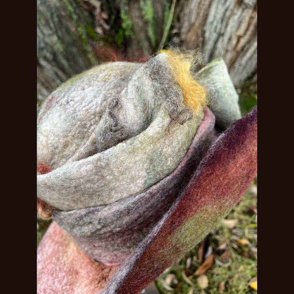 Felted top hat with bow 23” medium