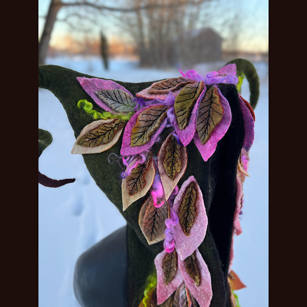 L’esprit des bois felted hood size 24” large