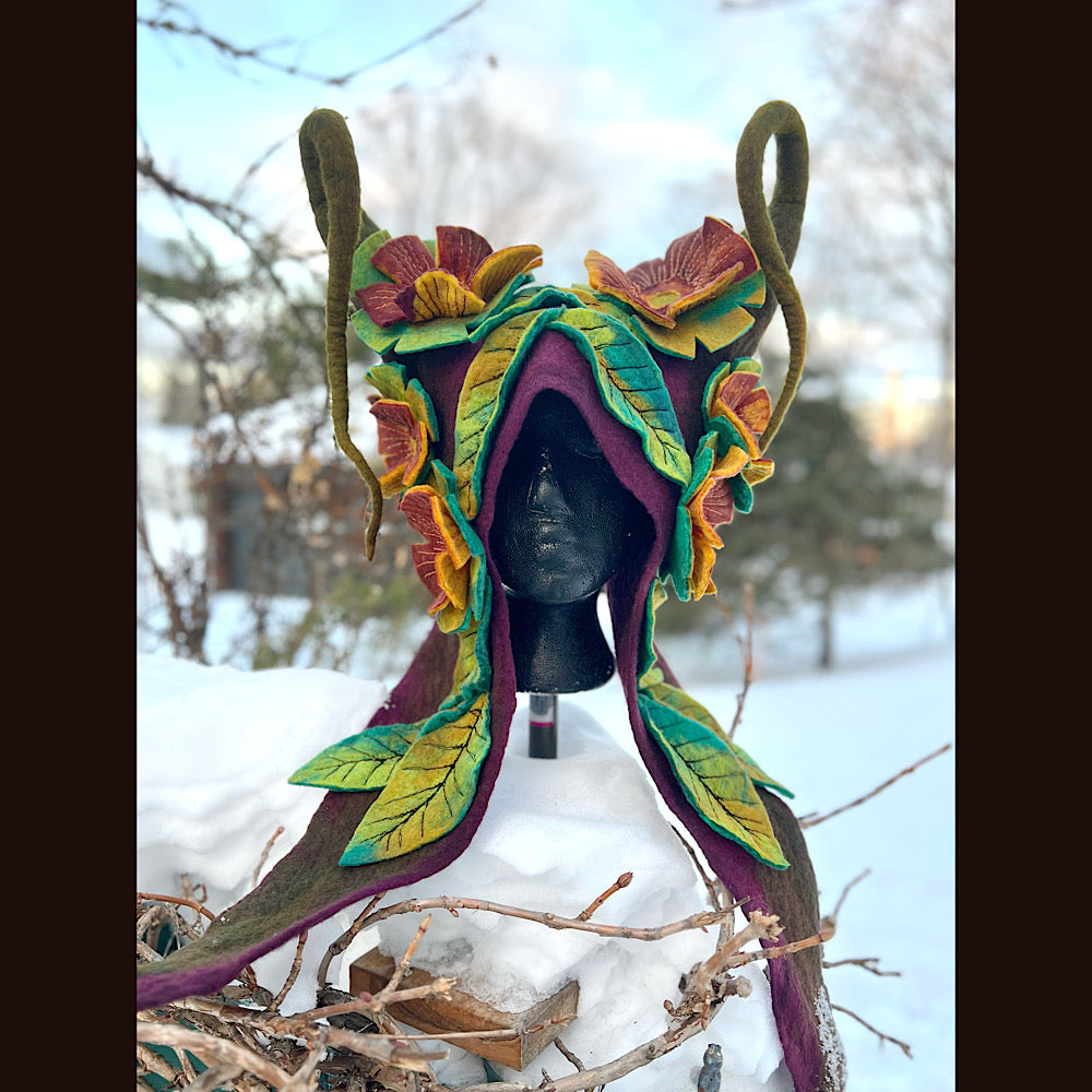 L’esprit des bois felted hood size 23” medium