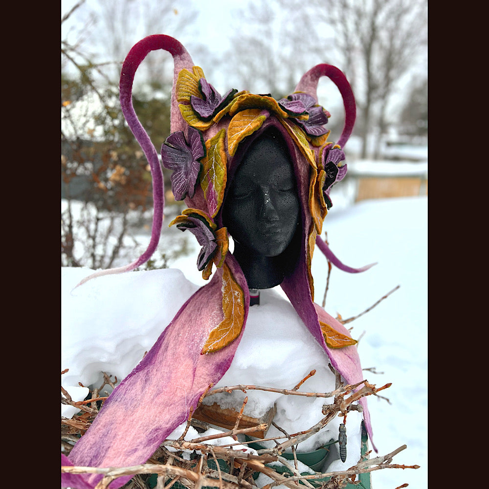 L’esprit des bois felted hood size 24” large