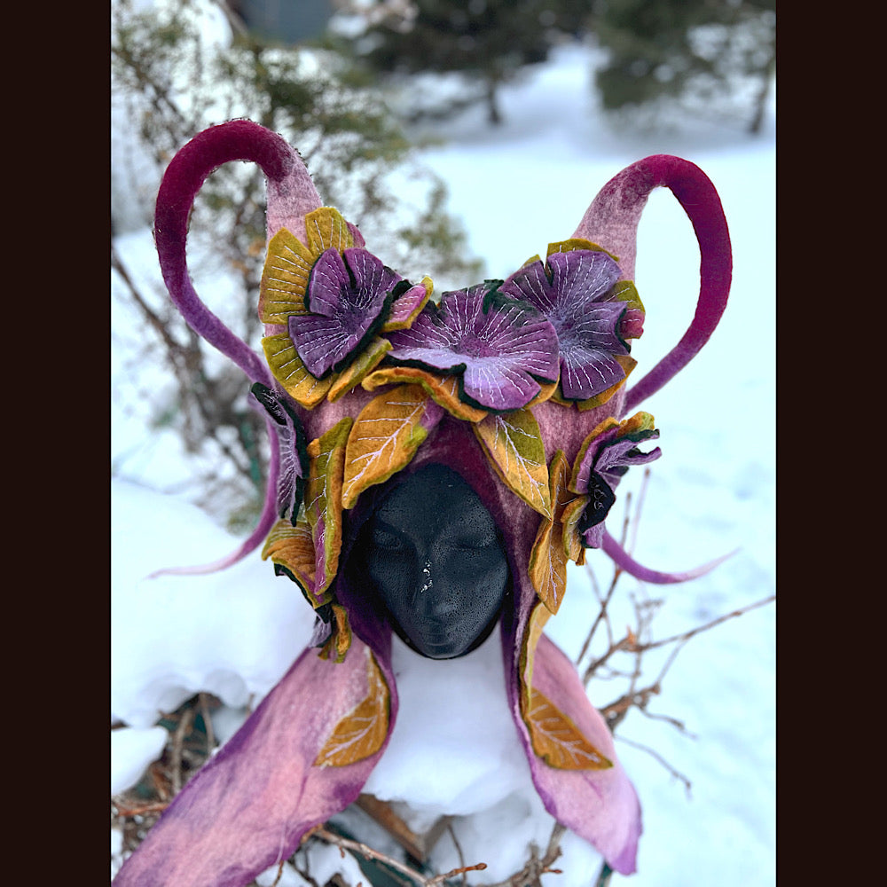 L’esprit des bois felted hood size 24” large