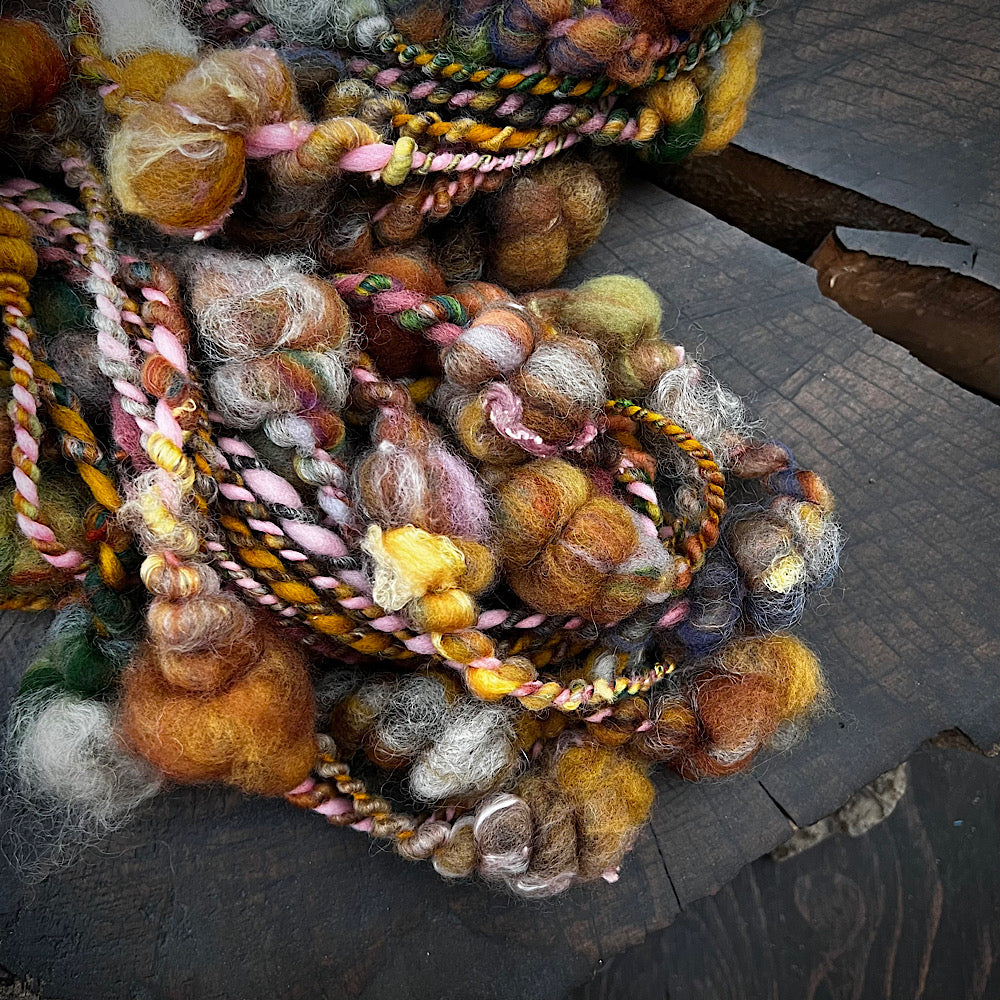 Beehives Art yarn STOCK