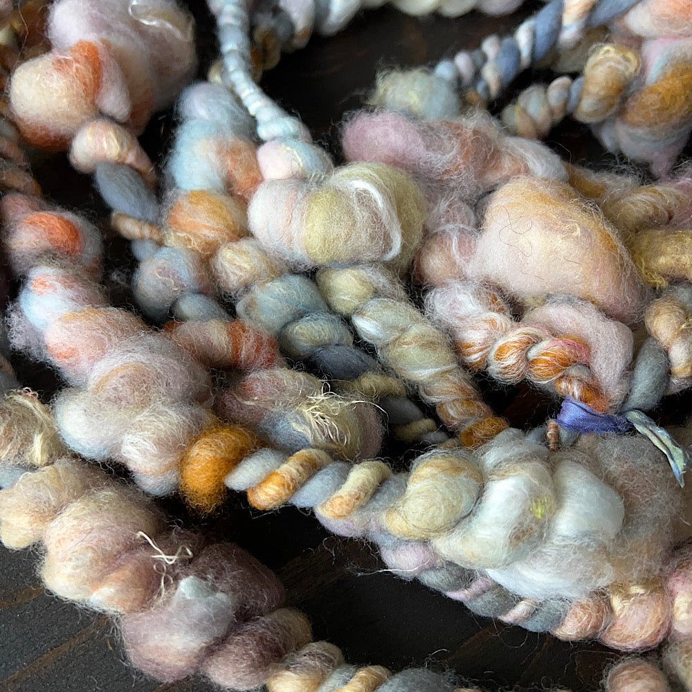 Jumbo spiral yarn for weaving