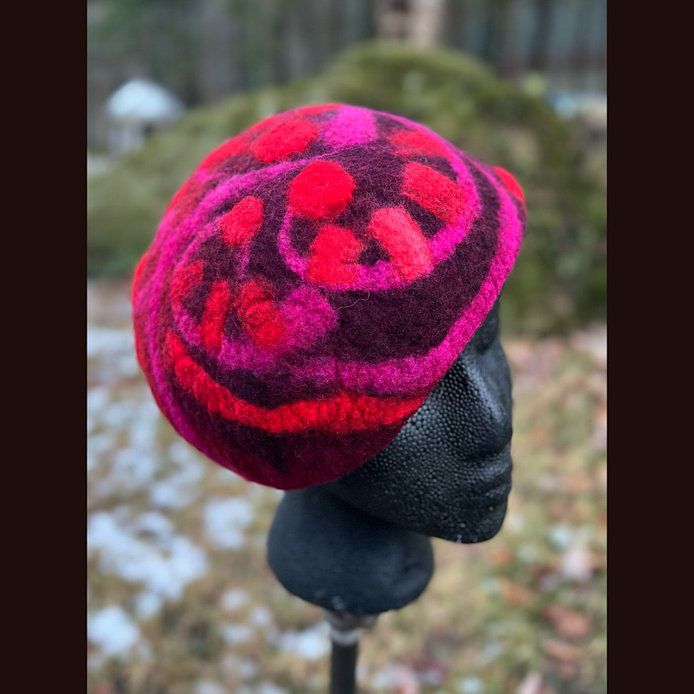 Felted beret medium
