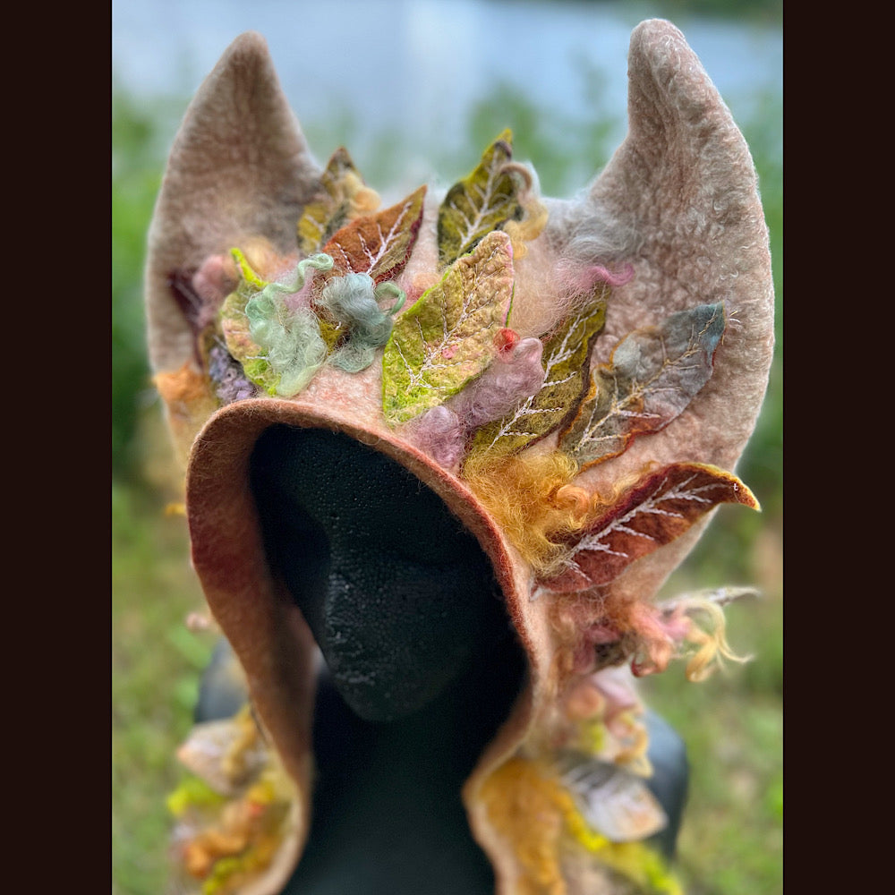 L’esprit des bois felted hood size 23.5” medium /large