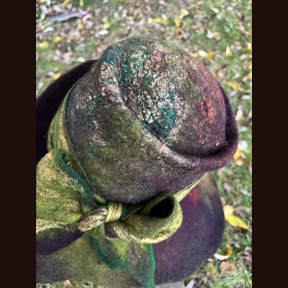 Felted top hat with bow 23” medium