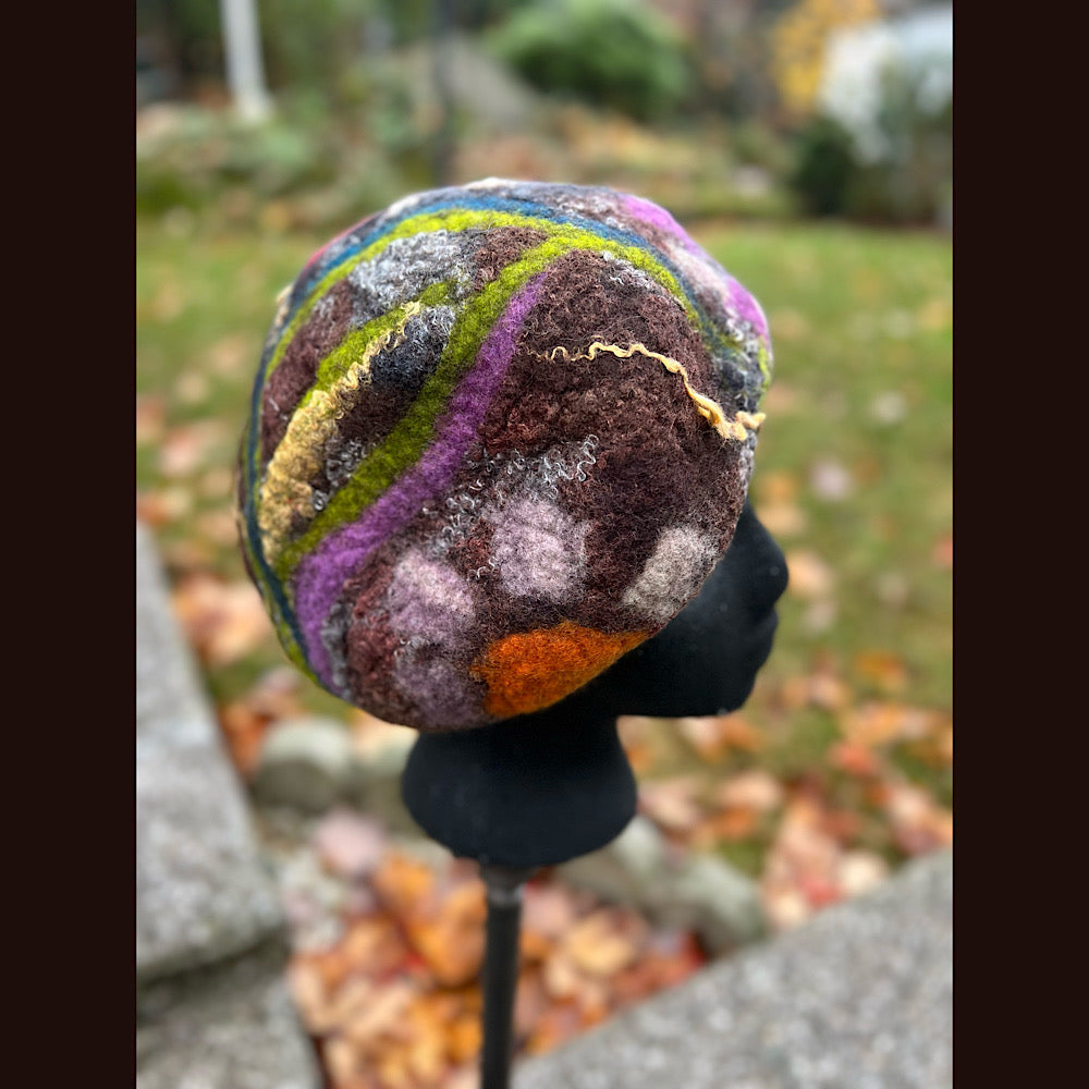 Felted hat beret size medium 23”