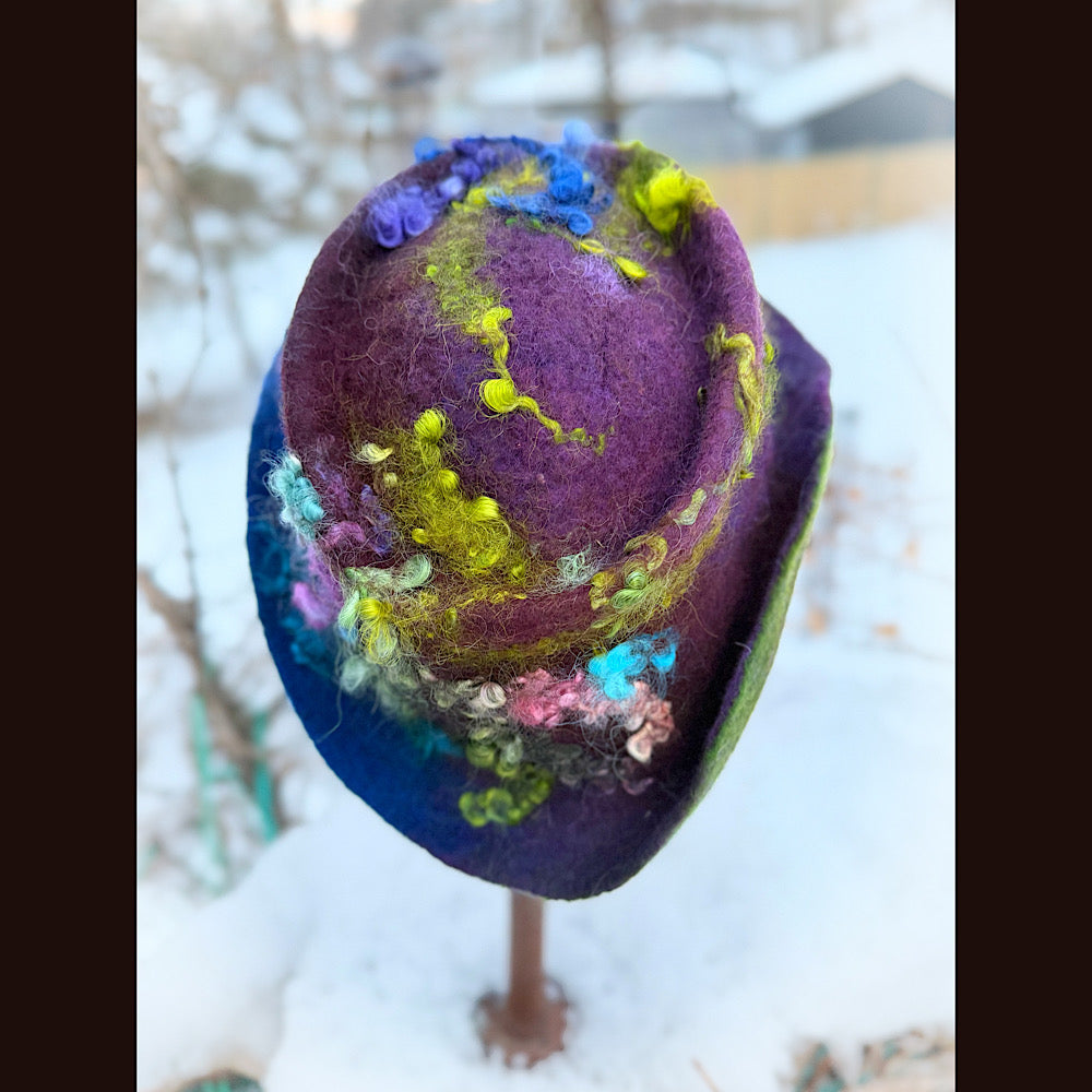 Handmade wool Felted hat 23” small medium