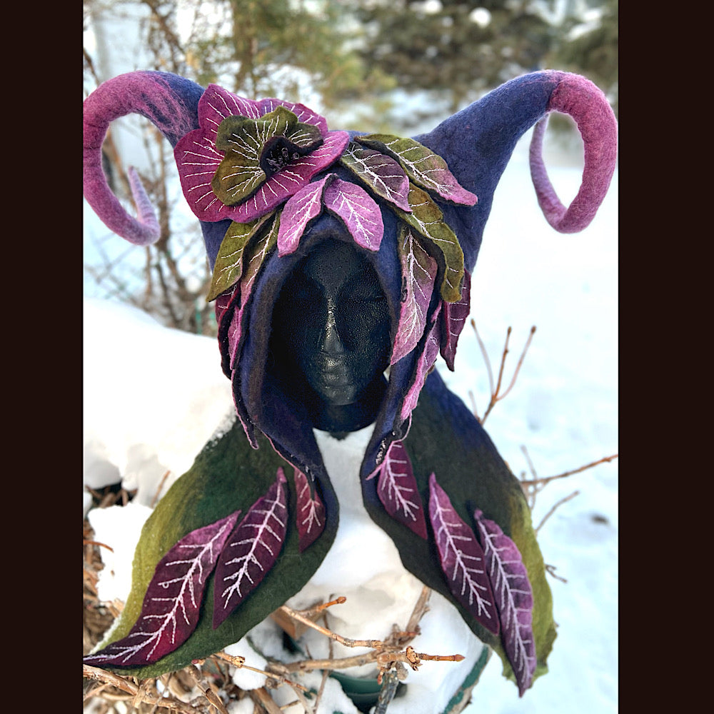 L’esprit des bois felted hood size 24” large