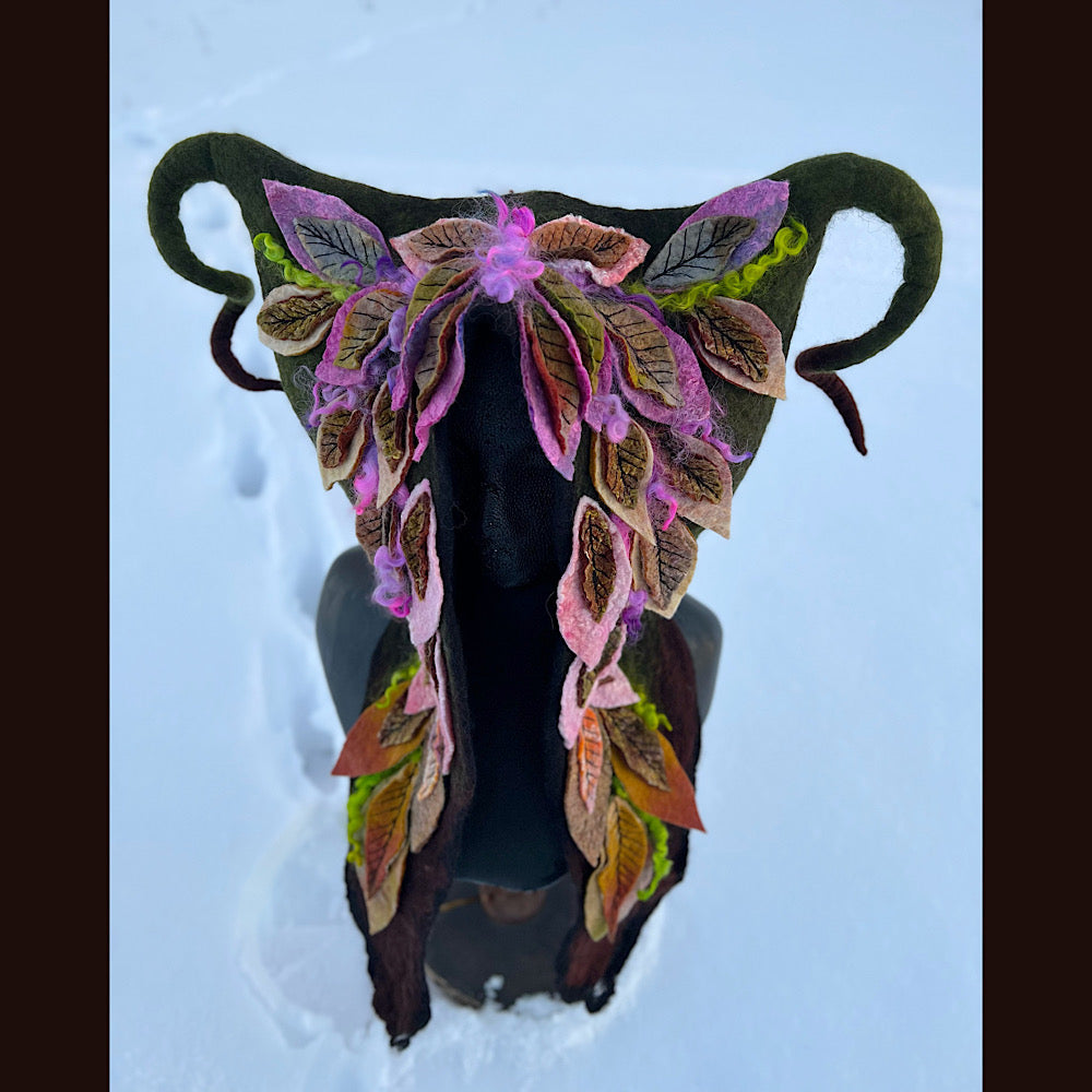 L’esprit des bois felted hood size 24” large