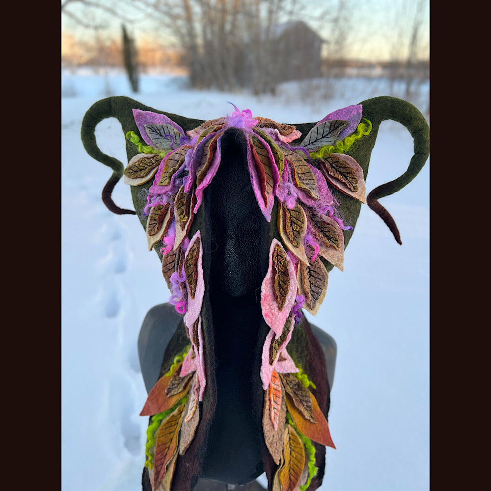 L’esprit des bois felted hood size 24” large