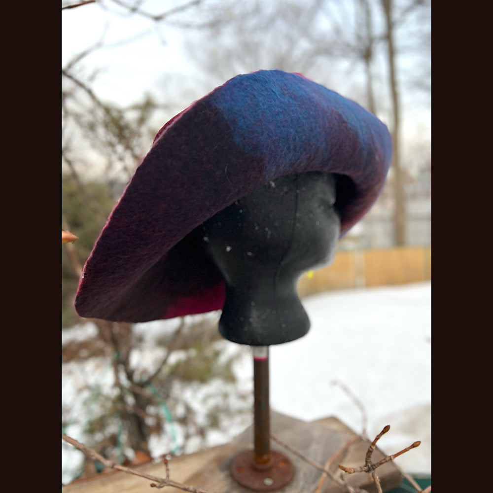 Felted top hat with bow 23” 1/2 medium