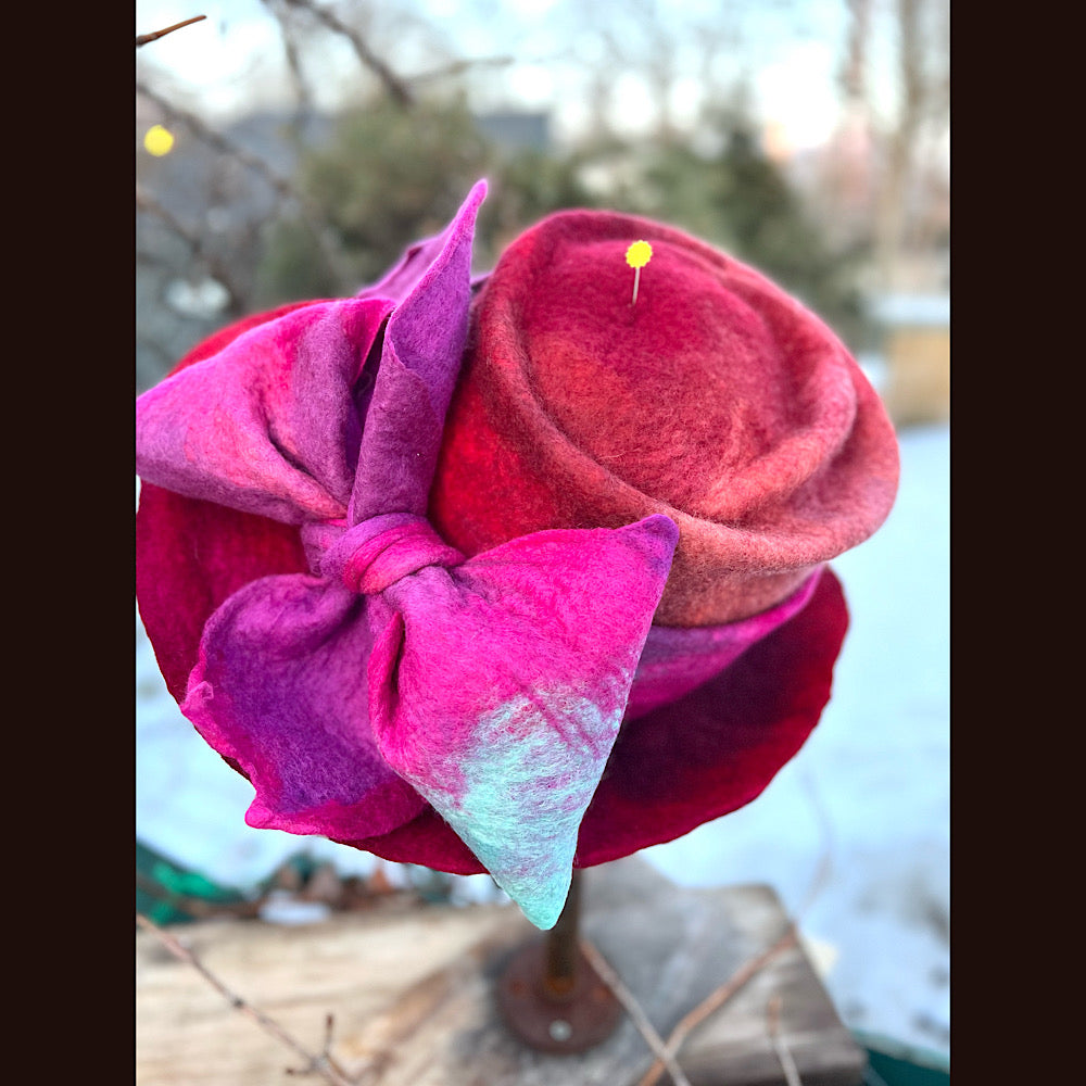 Felted top hat with bow 23” 1/2 medium
