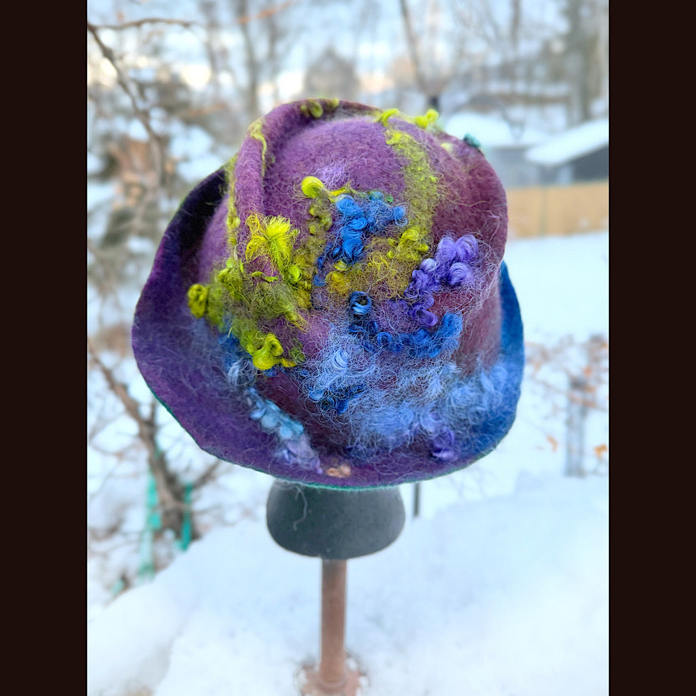 Handmade wool Felted hat 23” small medium