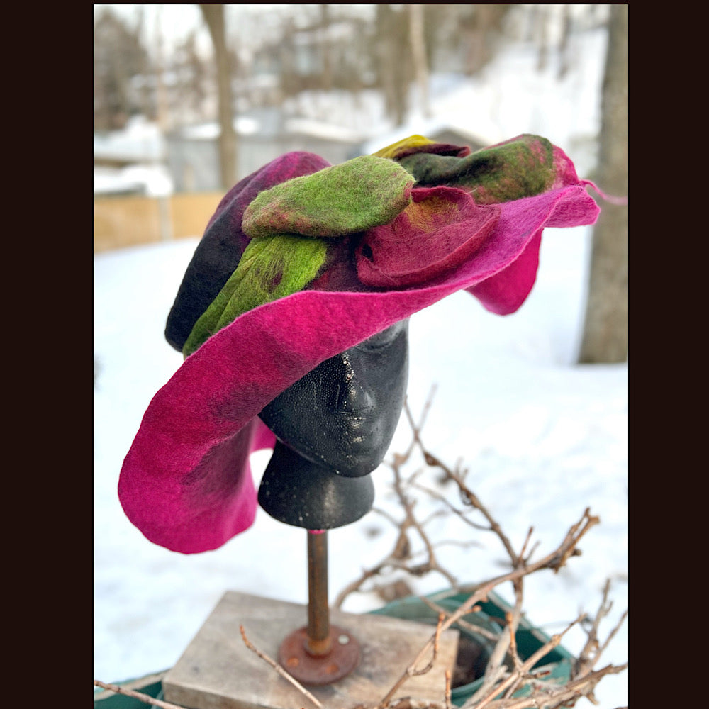 Felted top hat with bow 23” medium