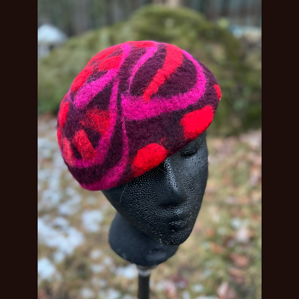 Felted beret medium