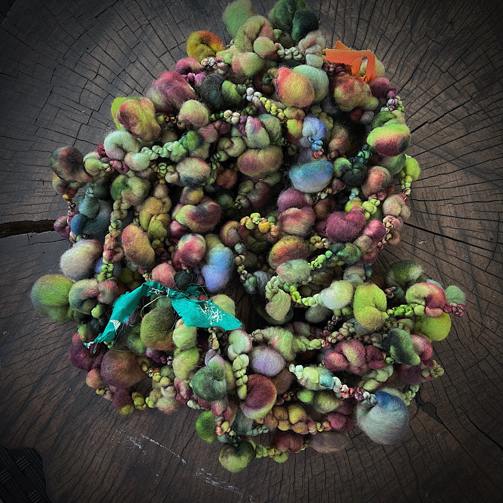 Jumbo boucle Art yarn STOCK 3.6 oz