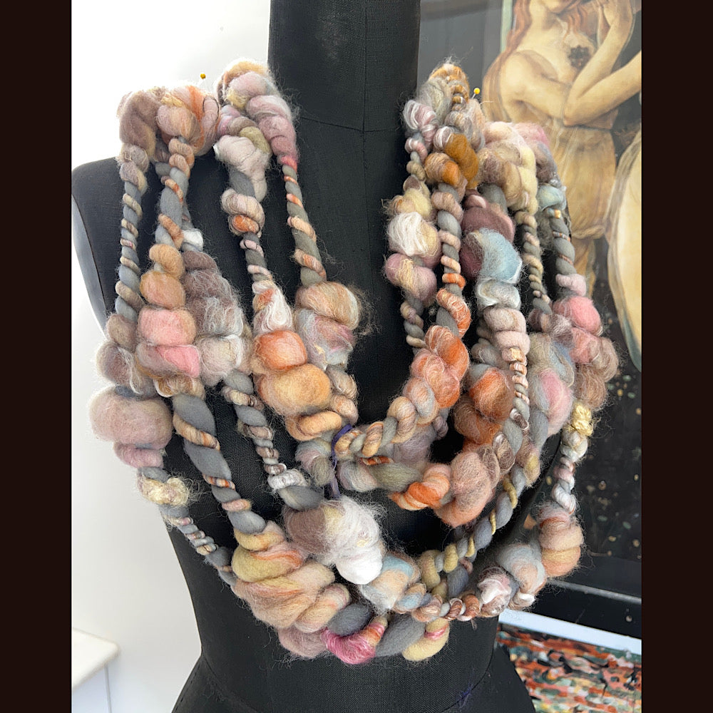 Jumbo spiral yarn for weaving