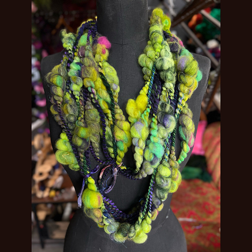 Art yarn beehives for weaving and knitting