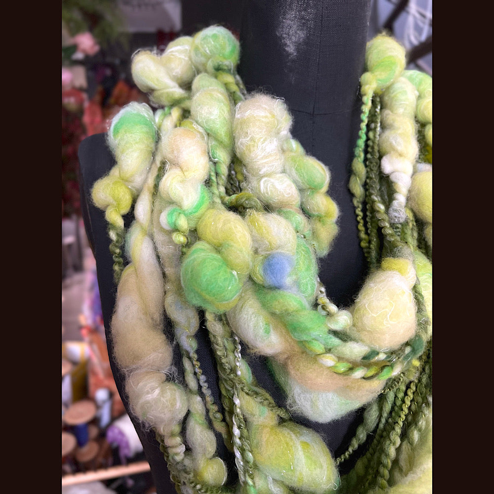 Bubbly art yarn for weavers and knitters