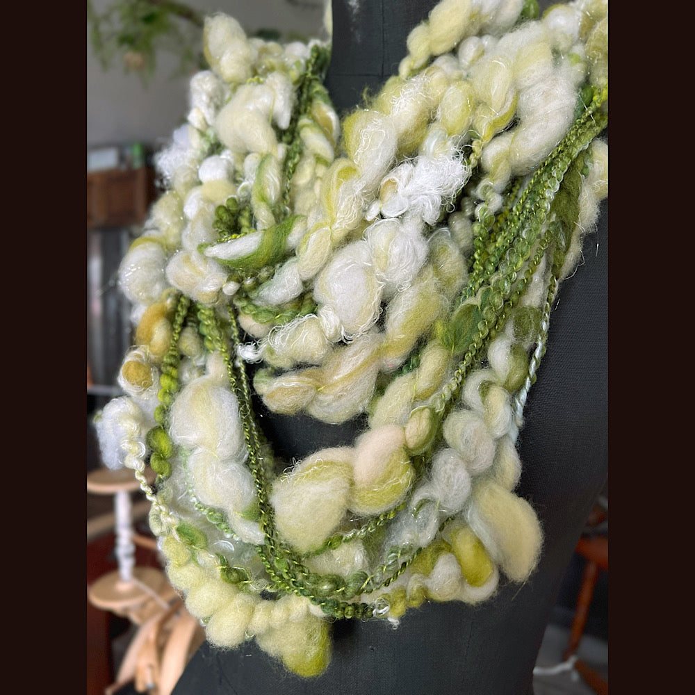 Bubbly art yarn for weavers and knitters