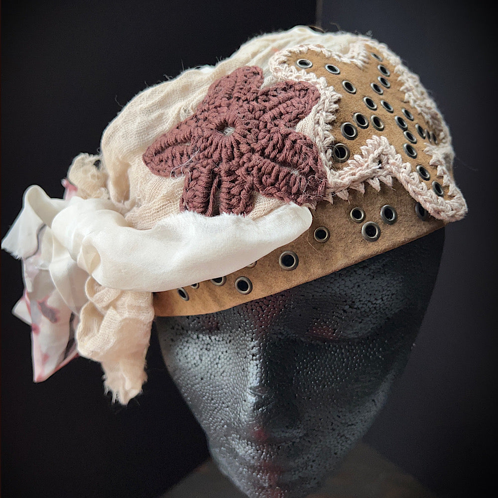 Starfish hat / Leather silk and crochet/ size small