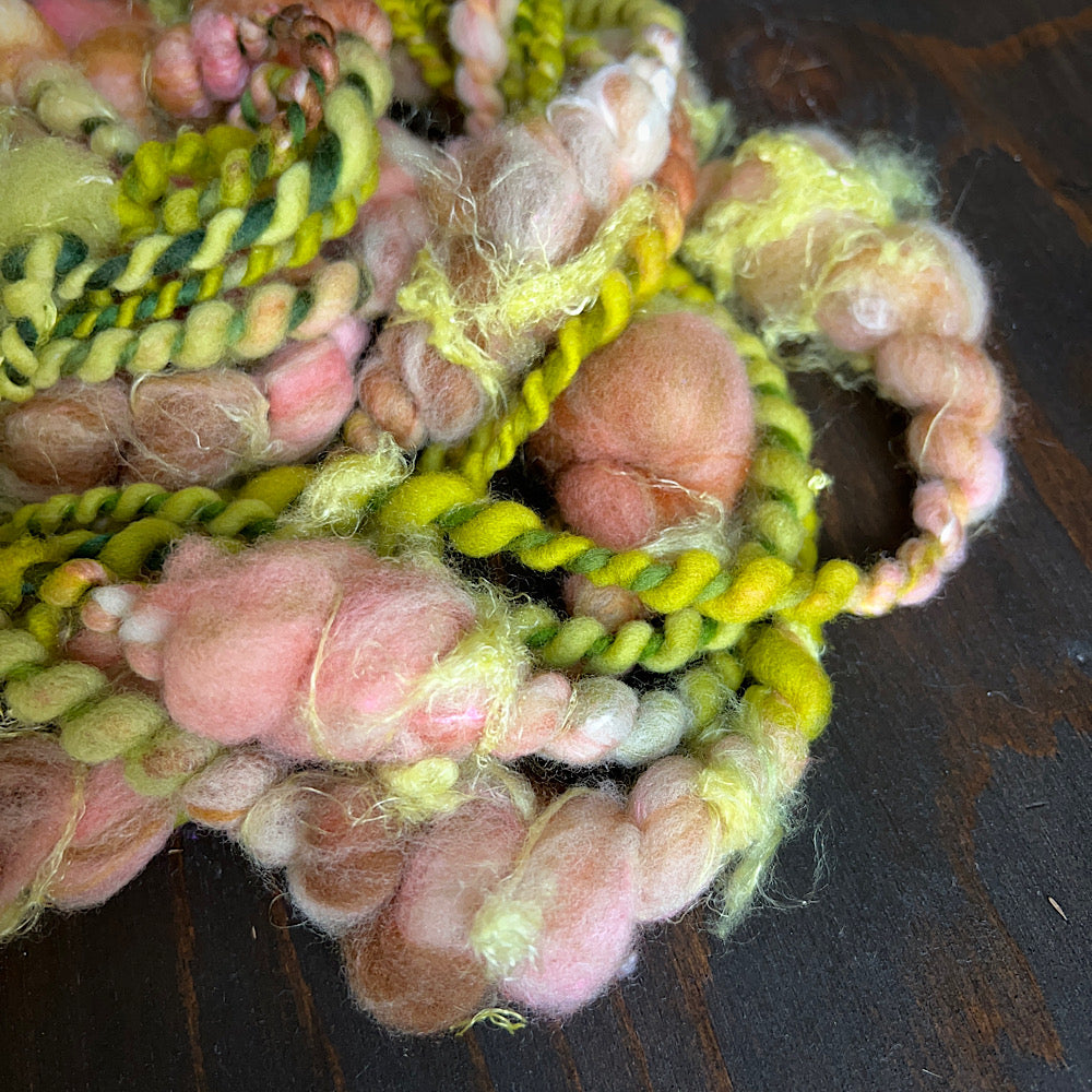 Art yarn for weaving