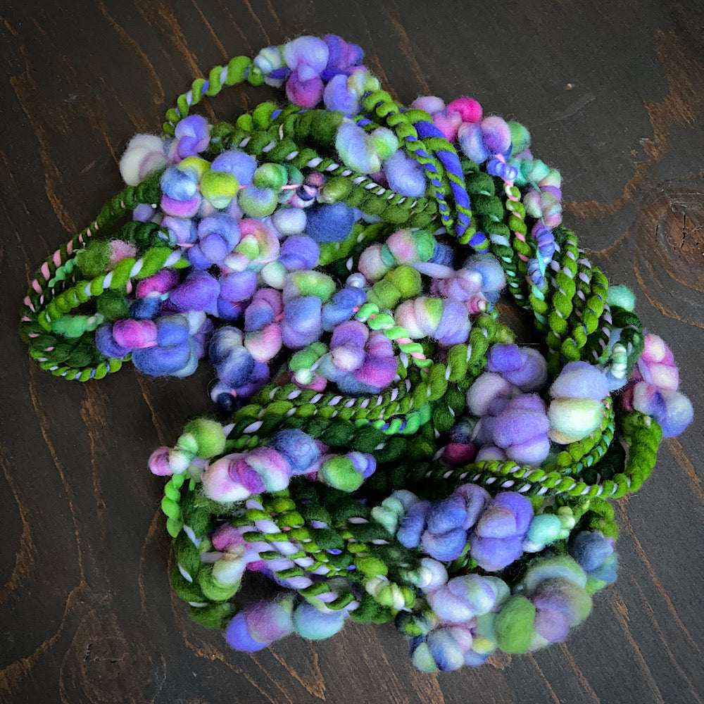 Art yarn for weaving