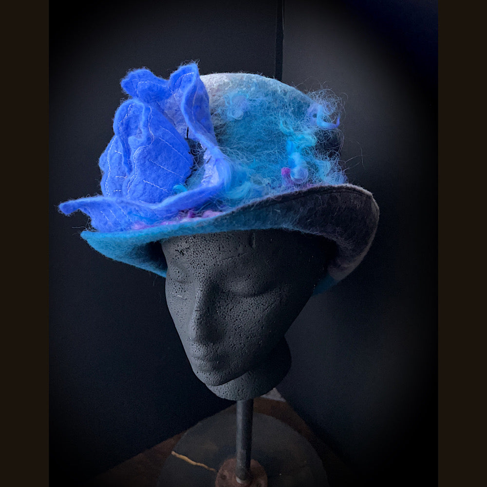 Felted top hat with rose - 23.5”