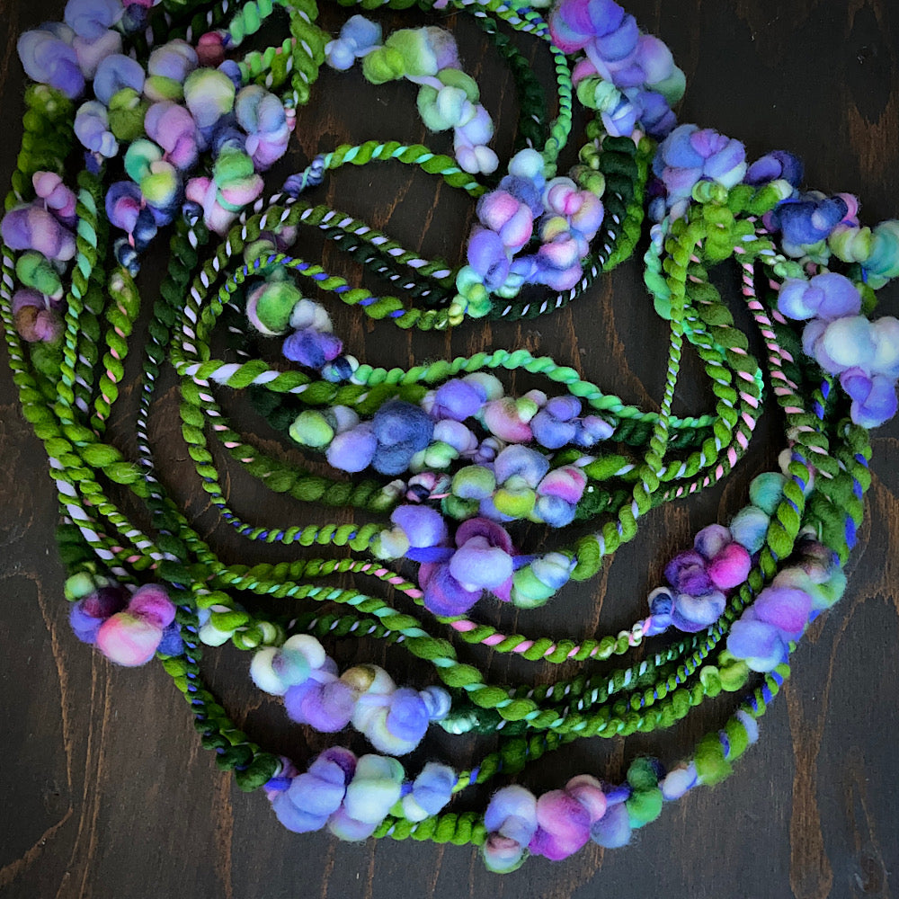 Art yarn for weaving