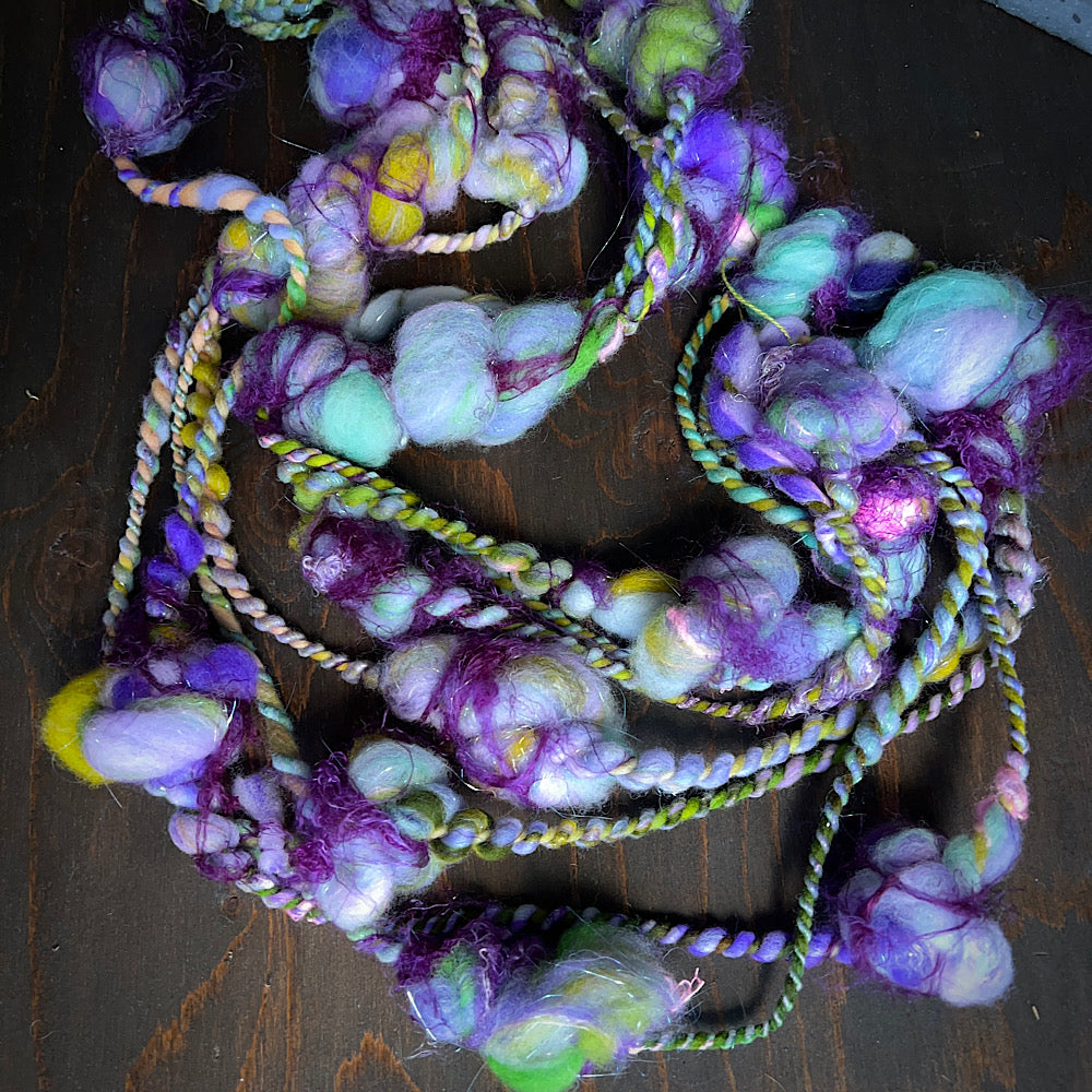 Art yarn for weaving