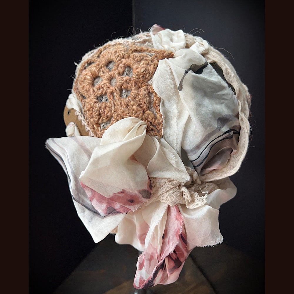 Starfish hat / Leather silk and crochet/ size small